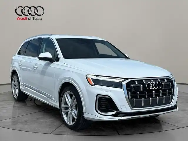 2025 Audi Q7 55 Premium Plus quattro Tiptronic's photo