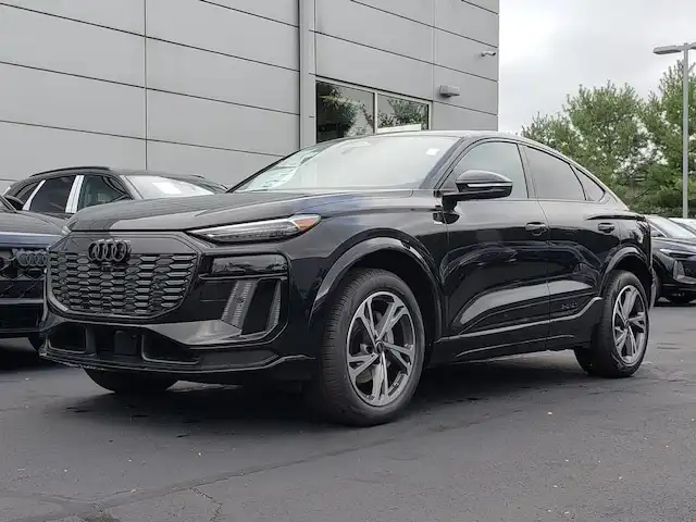 2027 Audi Q6 Sportback e-tron Premium Plus quattro's photo