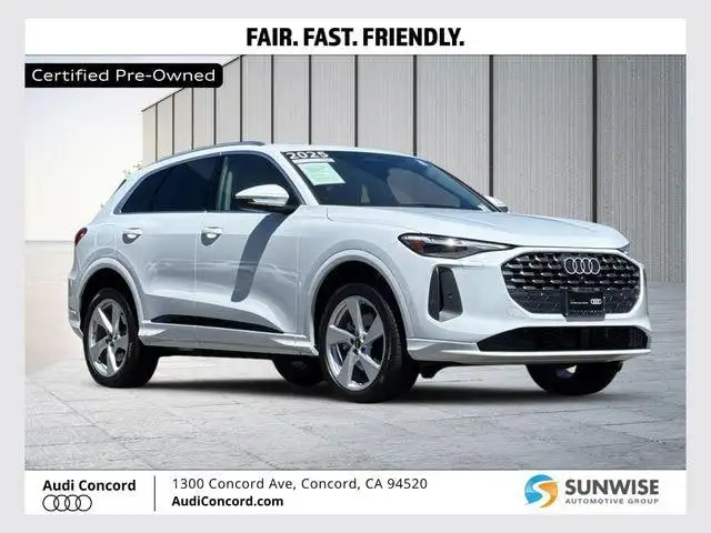 2025 Audi Q5 40 Premium Plus's photo