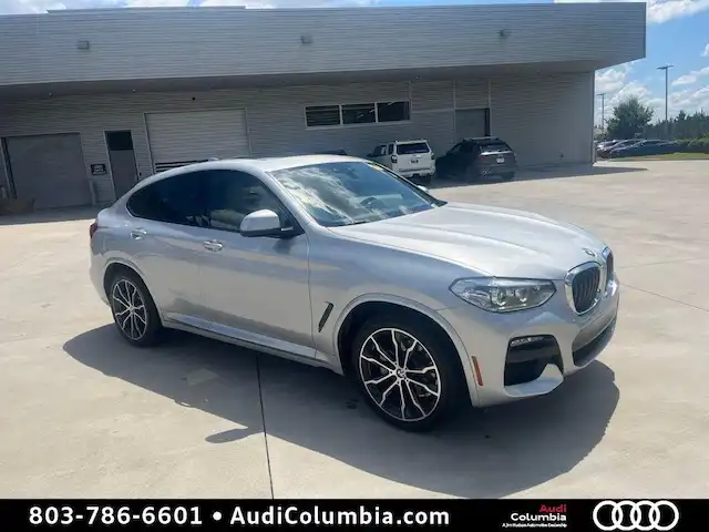 2020 BMW X4 xDrive30i's photo