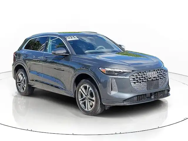 2025 Audi Q5 40 Premium's photo