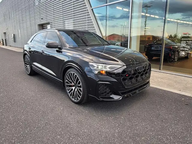 2026 Audi SQ8 Prestige quattro's photo