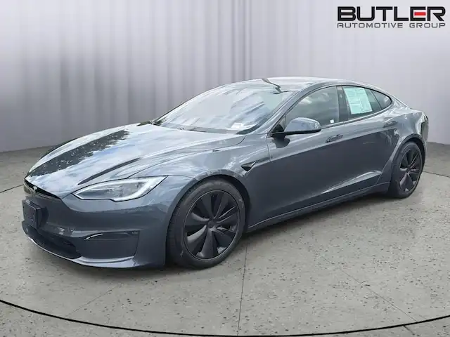 2023 Tesla Model S Base's photo