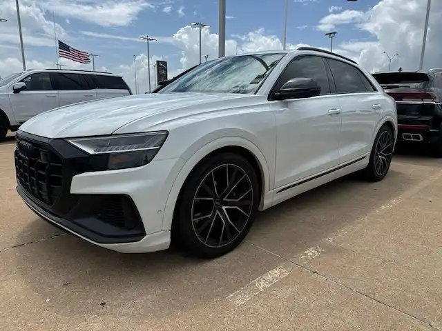 2021 Audi SQ8 Prestige's photo
