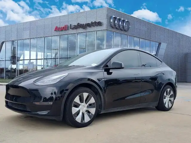 2021 Tesla Model Y Long Range Dual Motor All-Wheel Drive's photo