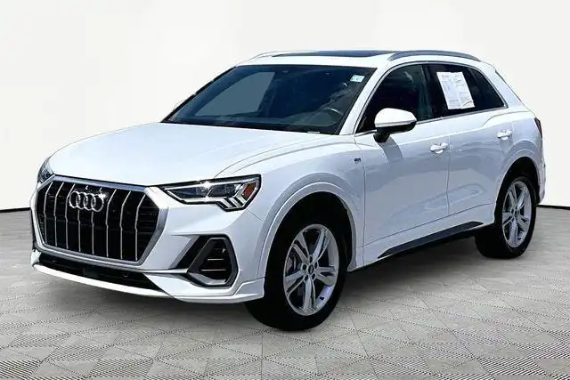 2023 Audi Q3 45 TFSI S Line Premium Plus quattro's photo