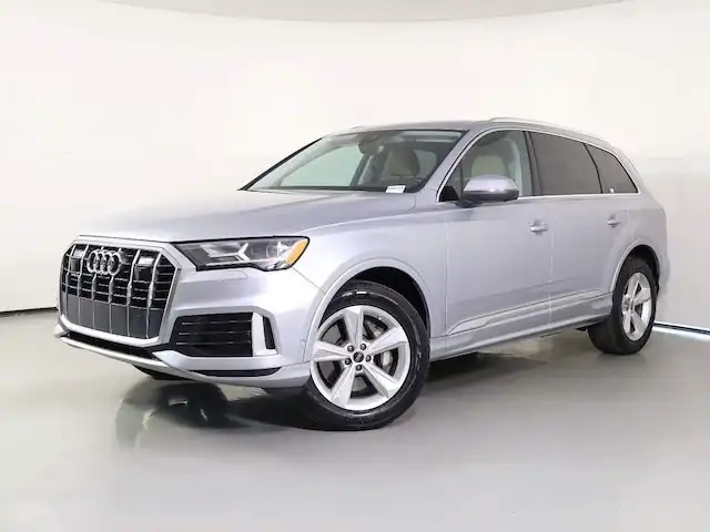 2022 Audi Q7 45 Premium Plus quattro Tiptronic's photo