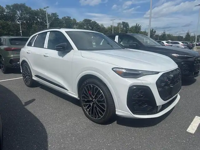 2026 Audi SQ5 Premium Plus quattro's photo