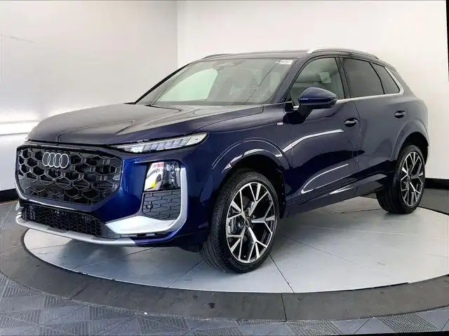 2026 Audi Q3 S line quattro's photo