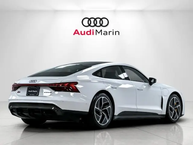 2023 Audi RS e-tron GT Base photo 5