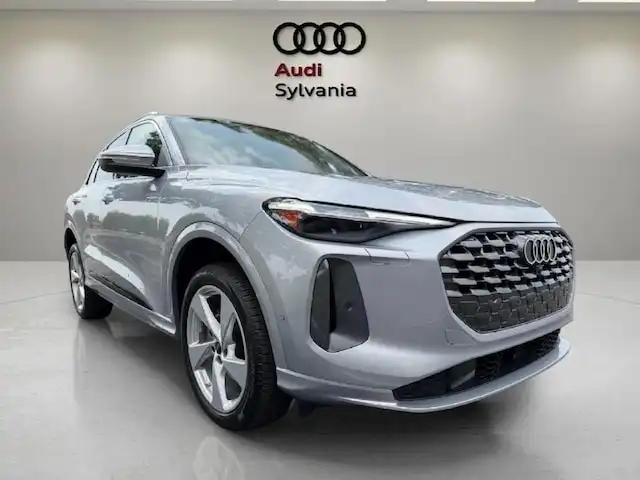 2025 Audi Q5 40 Premium Plus's photo