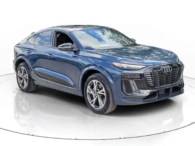 2027 Audi Q6 Sportback e-tron Premium Plus quattro's photo