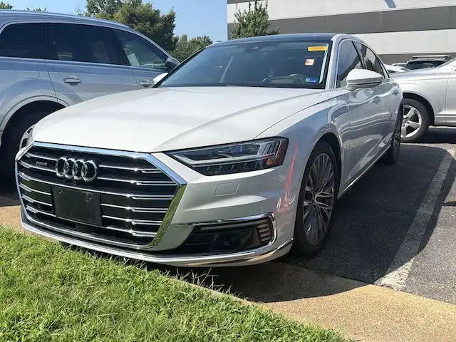 2020 Audi A8 60 e quattro Tiptronic TFSI L's photo