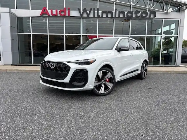 2026 Audi SQ5 Prestige quattro's photo