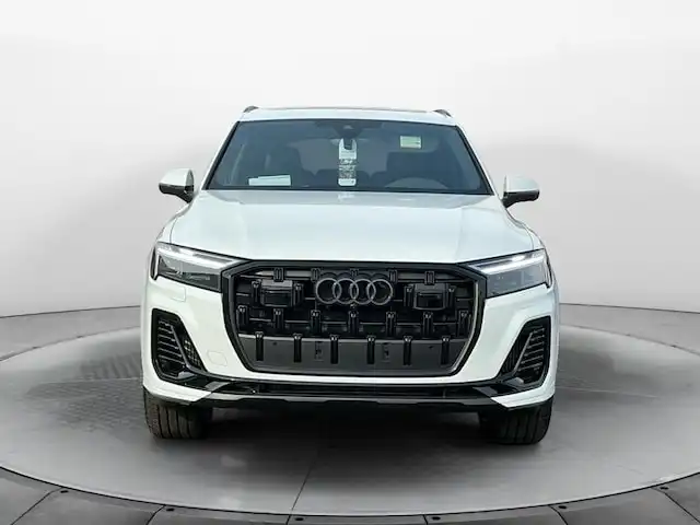 2026 Audi Q7 55 Premium Plus quattro Tiptronic's photo