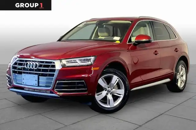 2018 Audi Q5 2.0T quattro S tronic Premium Plus's photo