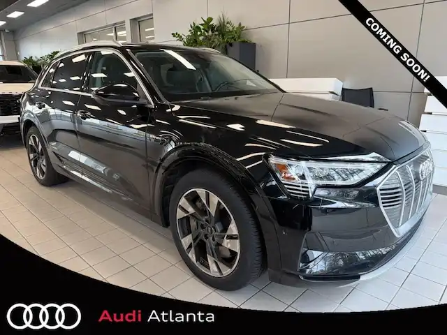2023 Audi e-tron 95 kWh Premium Plus quattro's photo