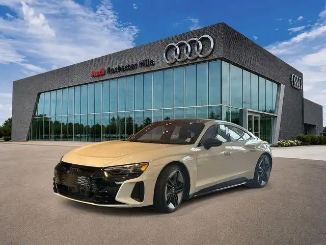 2022 Audi RS e-tron GT Base's photo