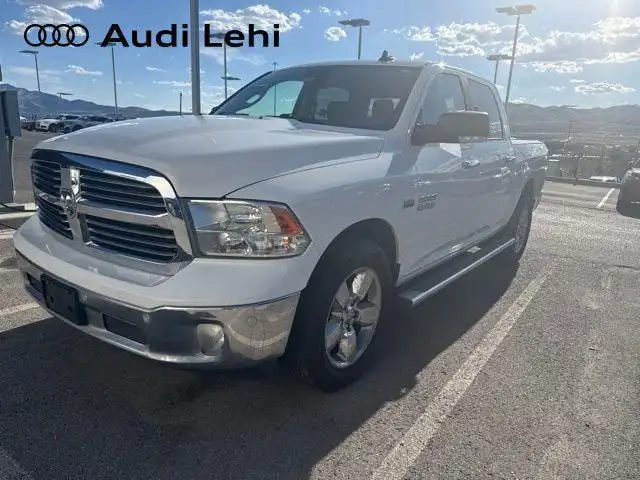 2017 RAM 1500 Big Horn 4x4 Crew Cab 5'7's photo
