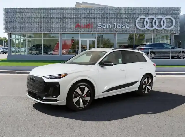 2027 Audi SQ6 e-tron Prestige quattro's photo