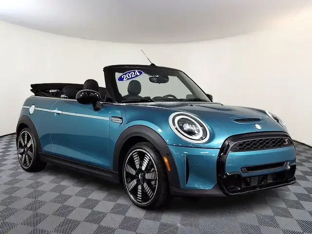 2024 MINI Convertible Cooper S's photo