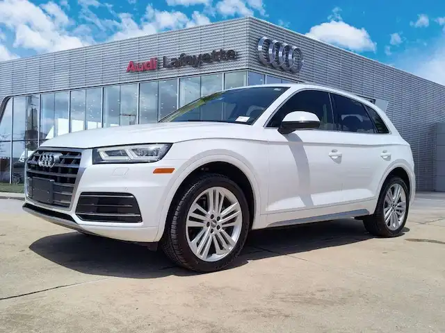 2018 Audi Q5 2.0T quattro S tronic Premium Plus's photo