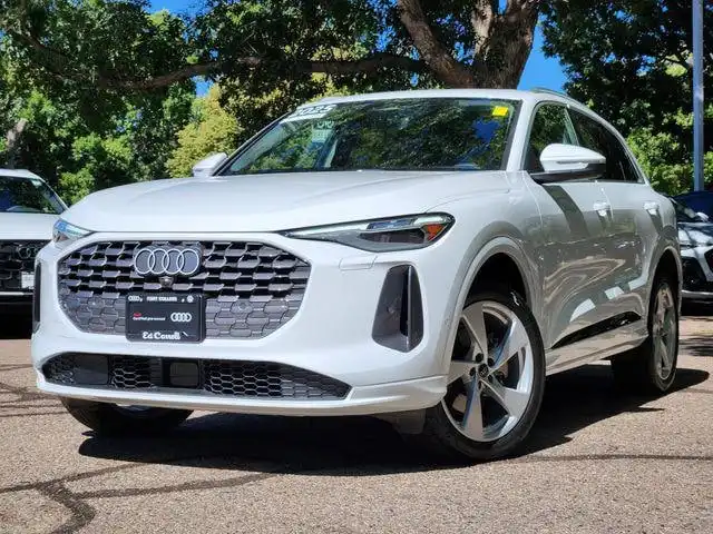 2025 Audi Q5 40 Premium Plus's photo
