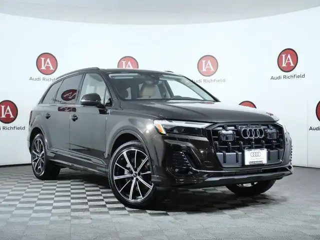 2025 Audi Q7 45 Premium Plus quattro Tiptronic's photo