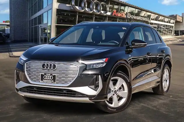 2023 Audi Q4 e-tron 50 Premium quattro's photo