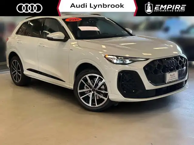 2026 Audi Q5 Premium Plus quattro's photo