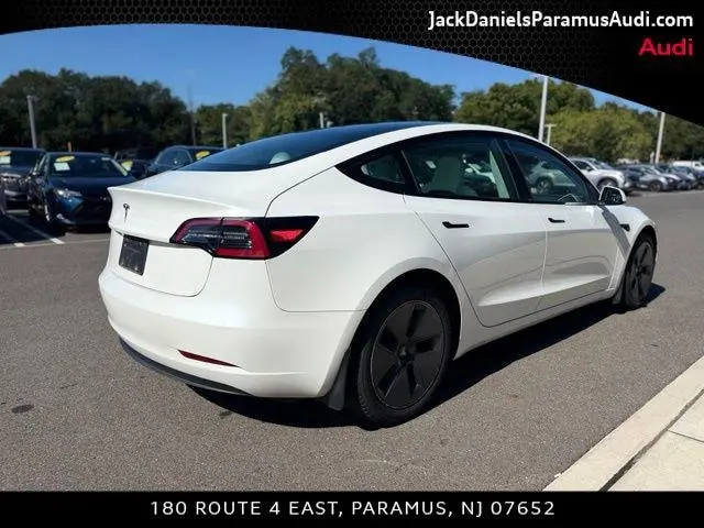 2023 Tesla Model 3 Base photo 4
