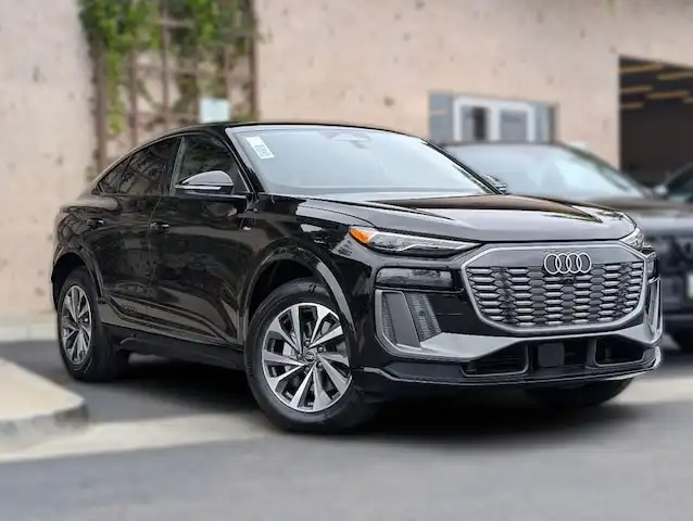 2027 Audi Q6 Sportback e-tron Premium quattro's photo