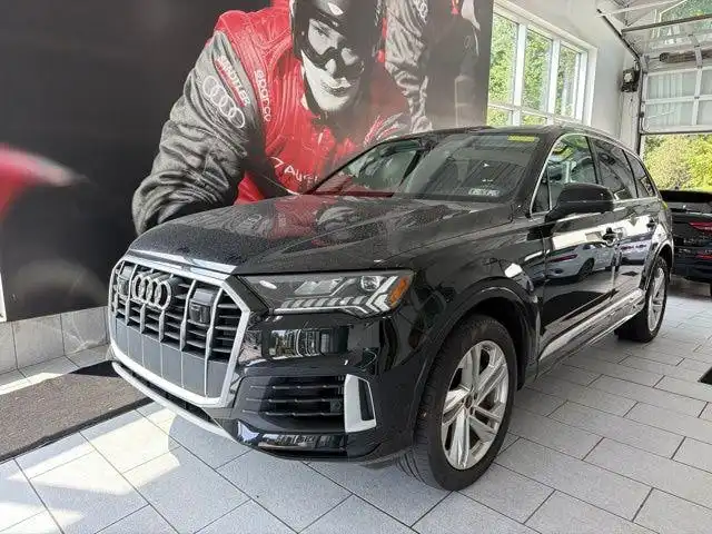 2023 Audi Q7 55 Premium quattro Tiptronic's photo