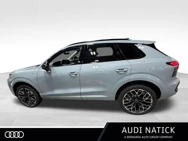 2026 Audi Q3 S Line quattro's photo