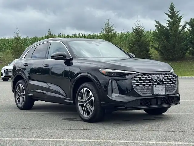 2026 Audi Q5 Premium quattro's photo
