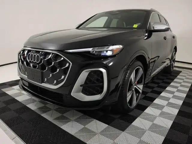 2025 Audi SQ5 Prestige's photo