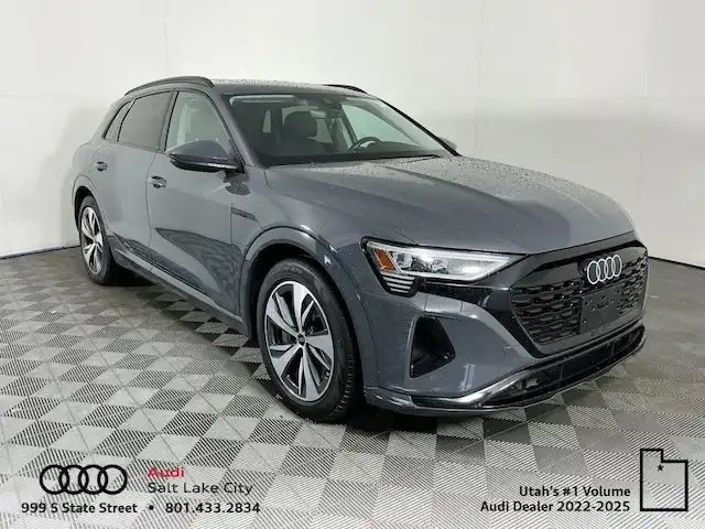 2024 Audi Q8 e-tron 114 kWh Premium quattro 55's photo