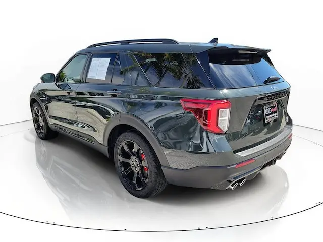 2023 Ford Explorer ST photo 4