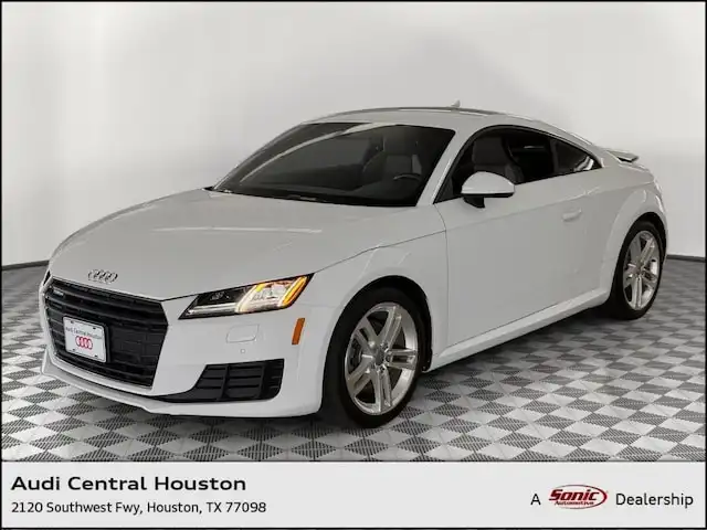 2016 Audi TT 2.0T quattro S tronic's photo