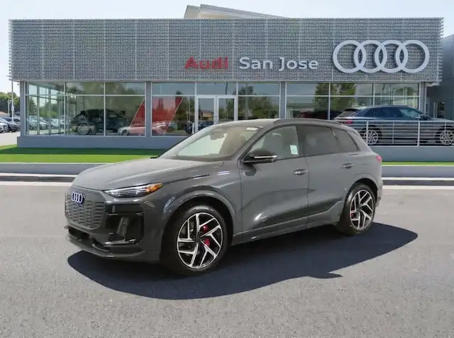 2027 Audi SQ6 e-tron Prestige quattro's photo