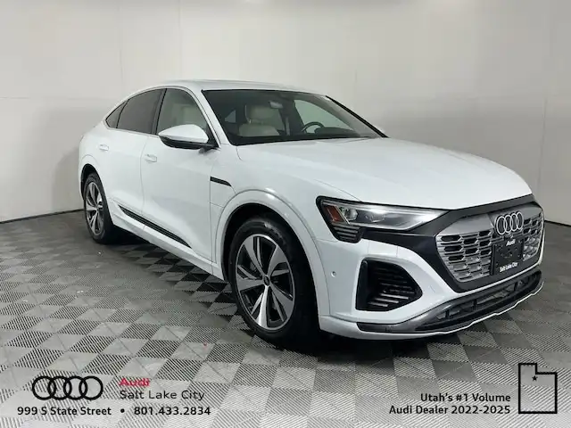 2024 Audi Q8 Sportback e-tron 114 kWh Premium Plus quattro 55's photo