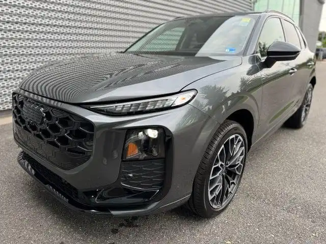 2026 Audi Q3 S line quattro's photo