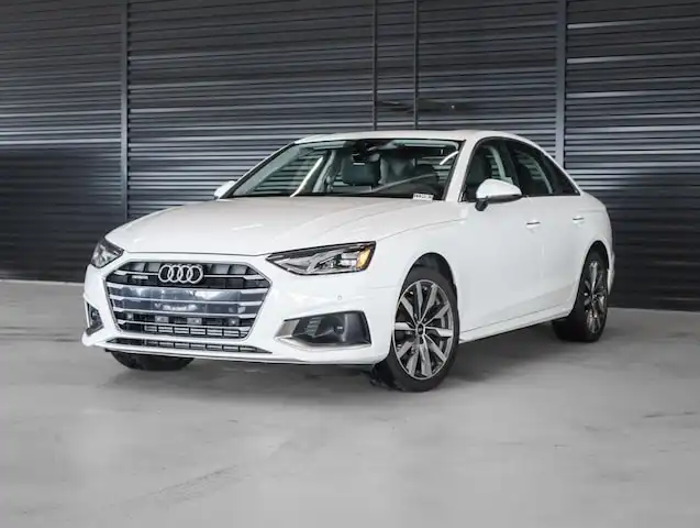 2021 Audi A4 40 quattro S tronic Premium's photo