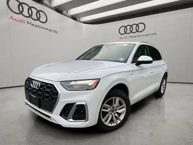 2022 Audi Q5 45 Premium's photo