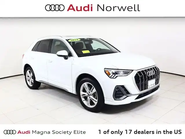 2024 Audi Q3 45 TFSI S Line Premium quattro's photo