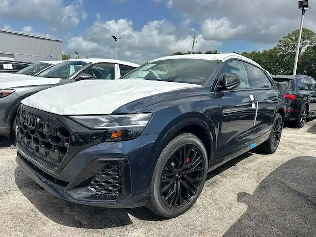 2026 Audi SQ8 Prestige quattro's photo