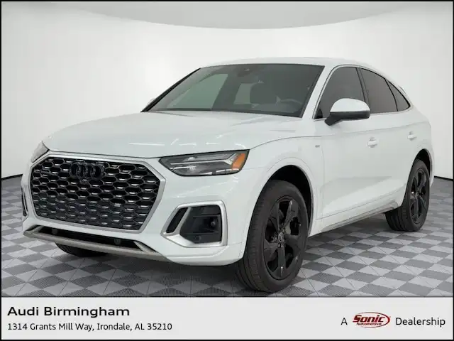 2023 Audi Q5 Sportback 45 Premium Plus's photo