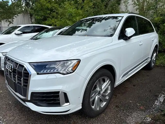 2023 Audi Q7 55 Premium quattro Tiptronic's photo
