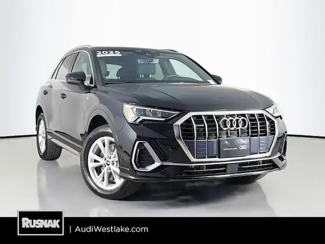 2025 Audi Q3 45 TFSI S Line Premium quattro's photo