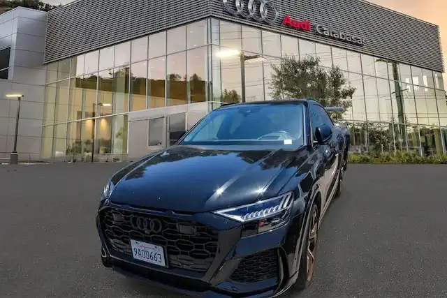 2022 Audi RS Q8 Base's photo